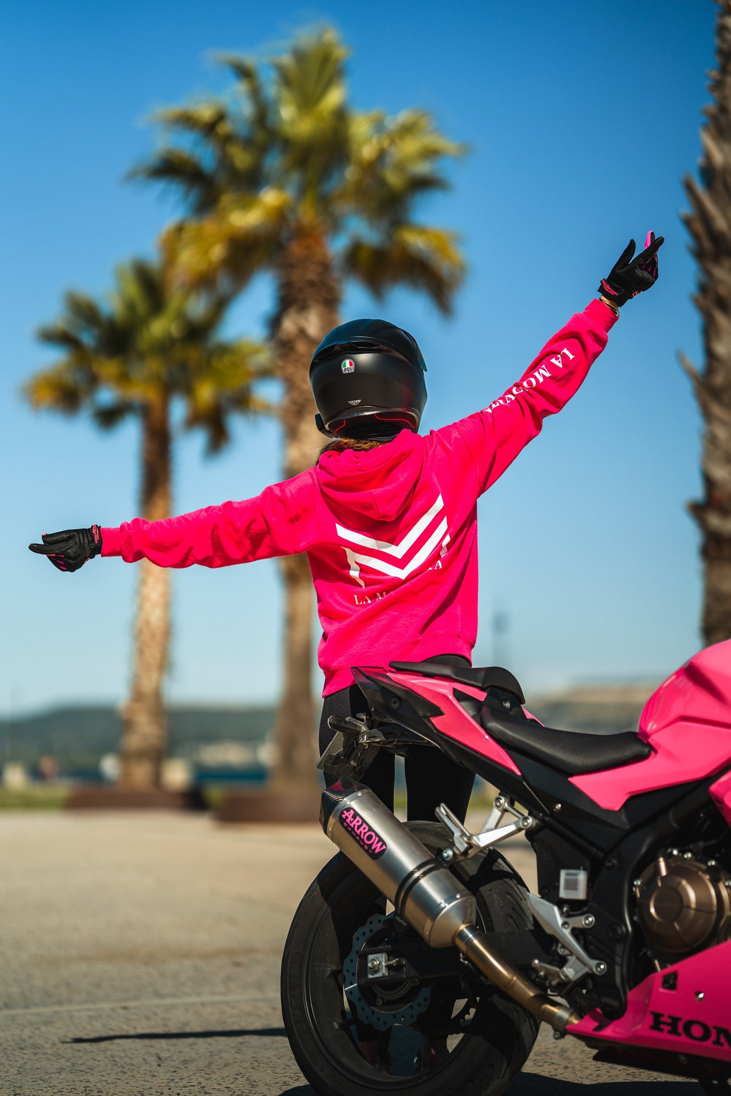 Sudadera con capucha rosa