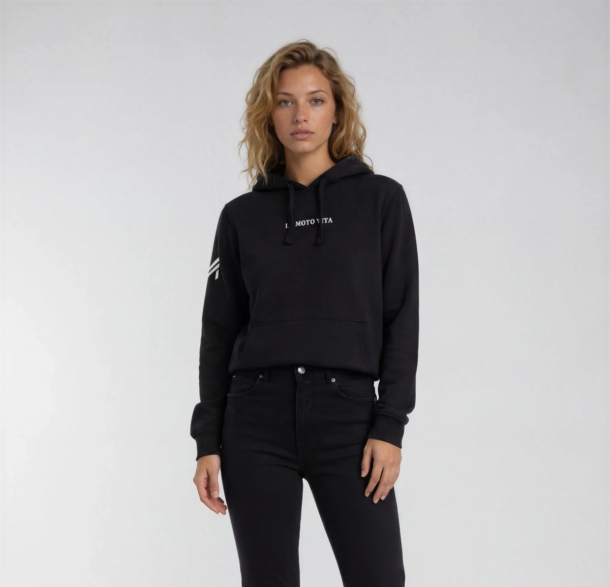 Sudadera con capucha negra